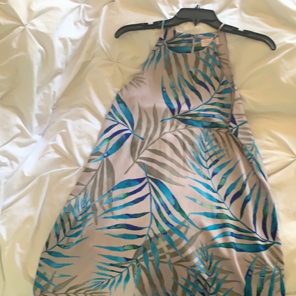 Pink Lily Dress - Picture 2 of 2